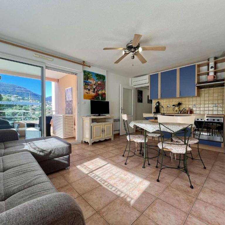 Appartement T3 avec Terrasse et Clim à 300m de la Plage - FR-1-226B-234 - Appartamento - 12