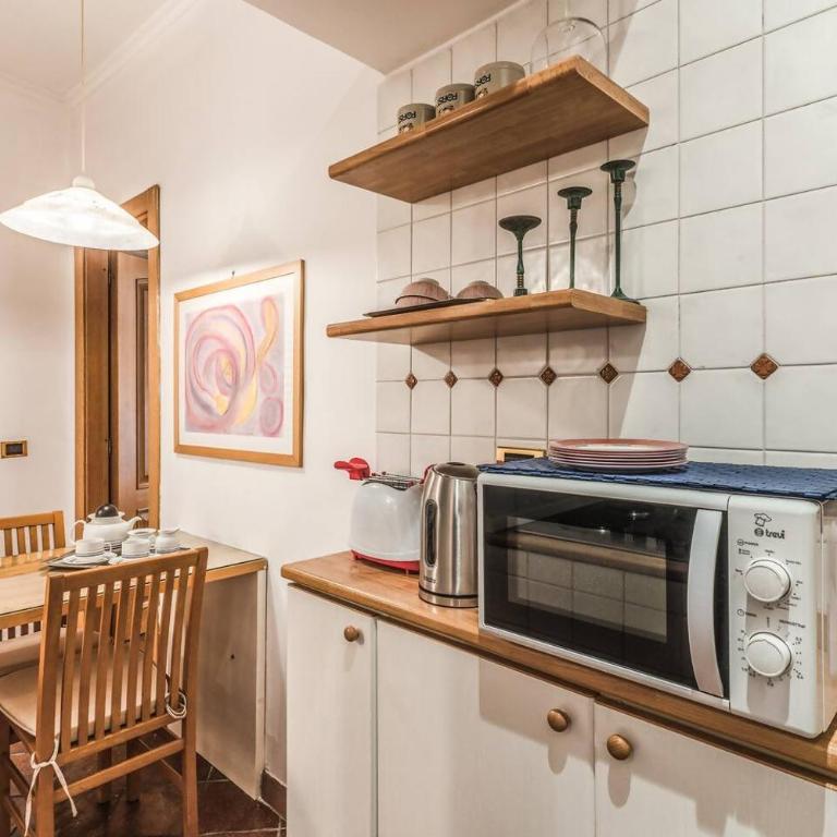 Cozy flat in Trevi Fountain - Appartamento con 1 Camera da Letto - 24