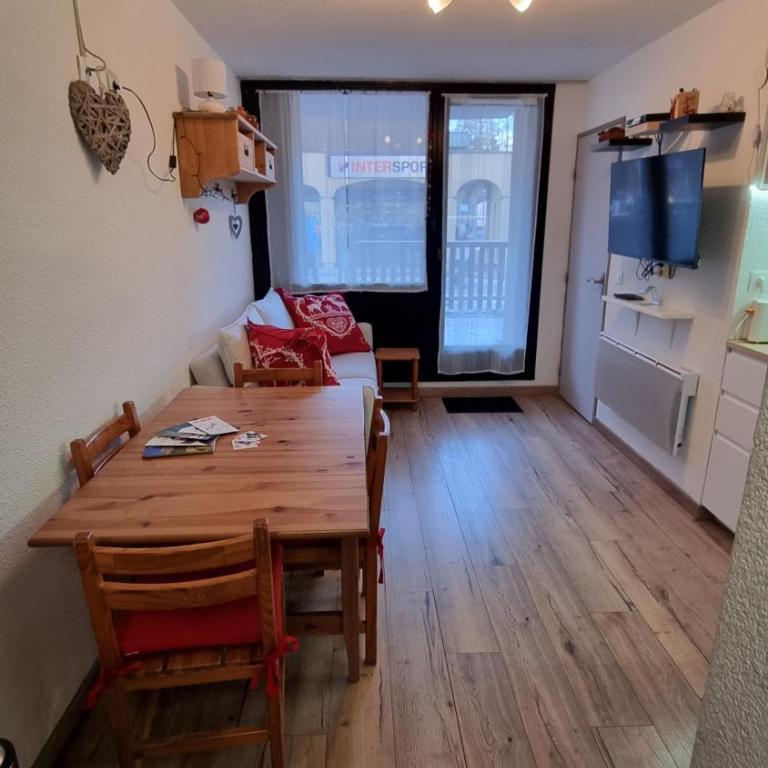P2 au pied des Pistes La Joue du Loup - Appartamento con 2 Camere da Letto - 1