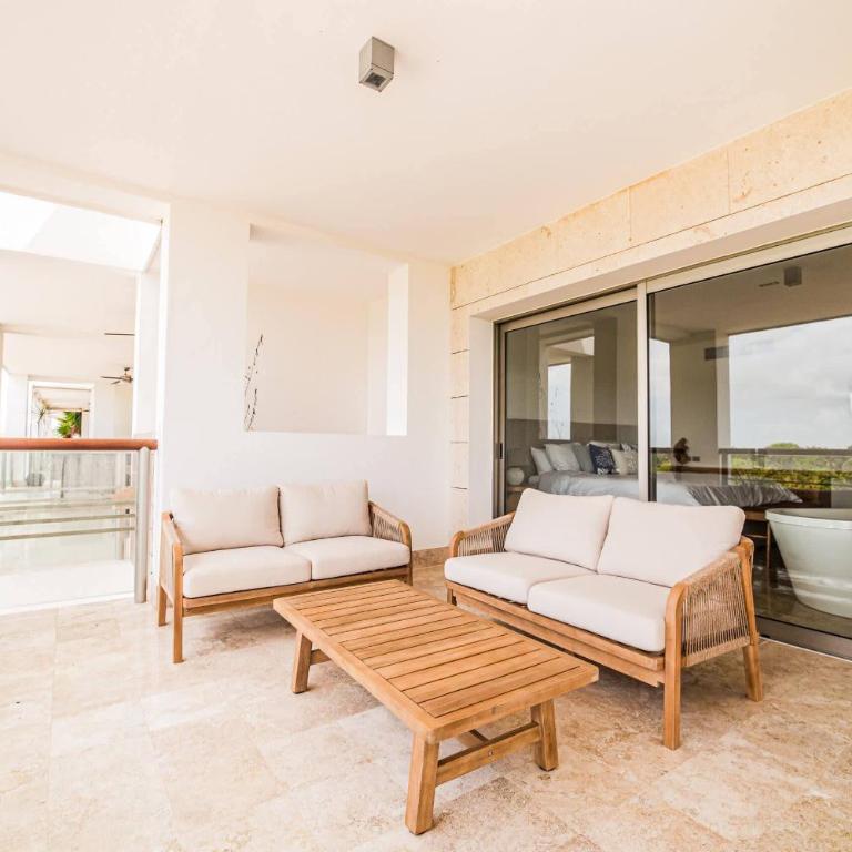 La Amada Residences Private Beach Getaway with Pools & Gym - Two-Bedroom Standard Apartment - 4