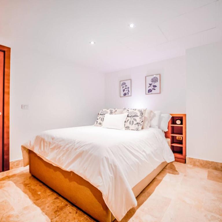 La Amada Residences Private Beach Getaway with Pools & Gym - Two-Bedroom Standard Apartment - 15