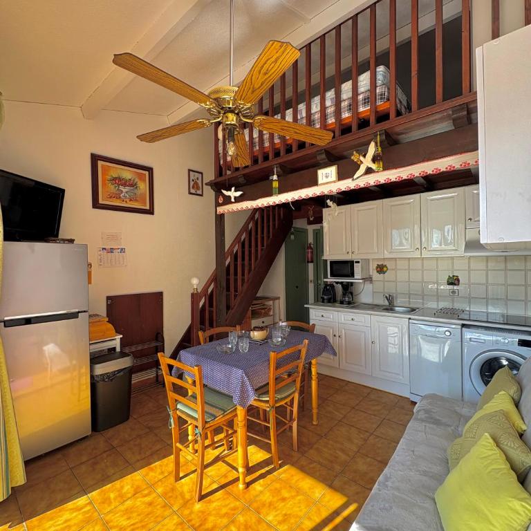 Maison 4 personnes terrasse accès direct à la plage 4JM6 - Two-Bedroom Apartment - 3