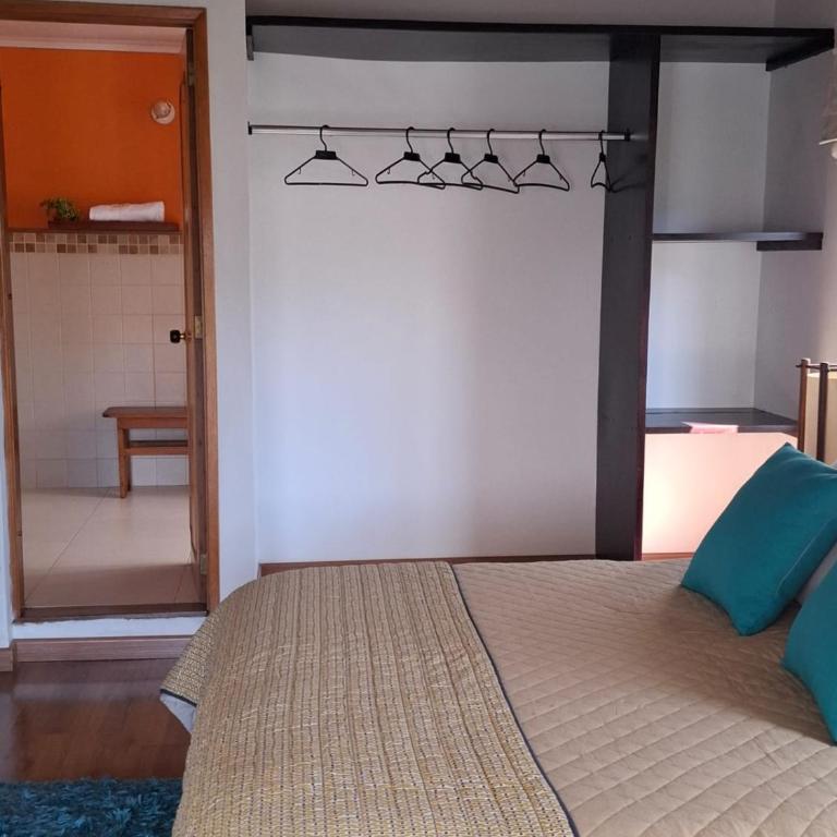 House life- La Calera - Five-Bedroom House - 11