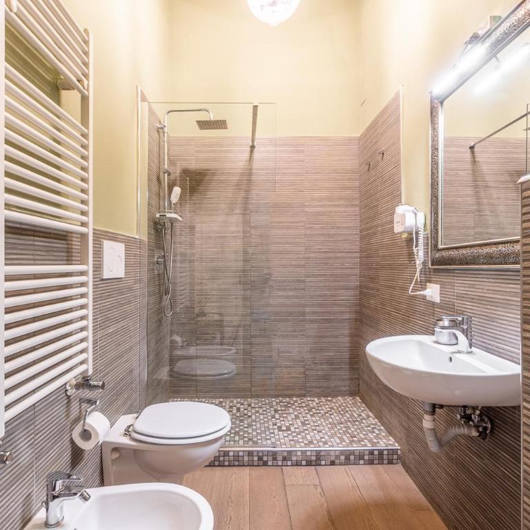 Vittorio's - Suite con Balcone - 11