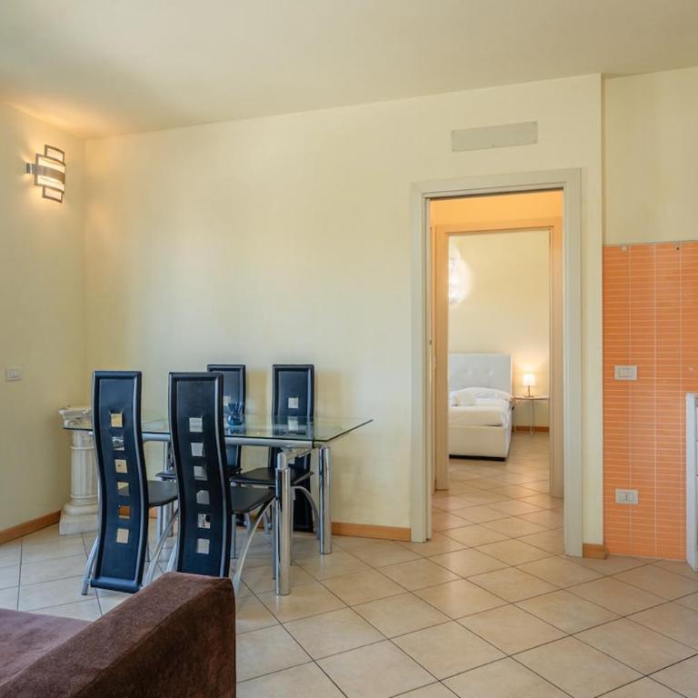 Luporini Apartment - Affitti Brevi Italia - One-Bedroom Apartment - 8