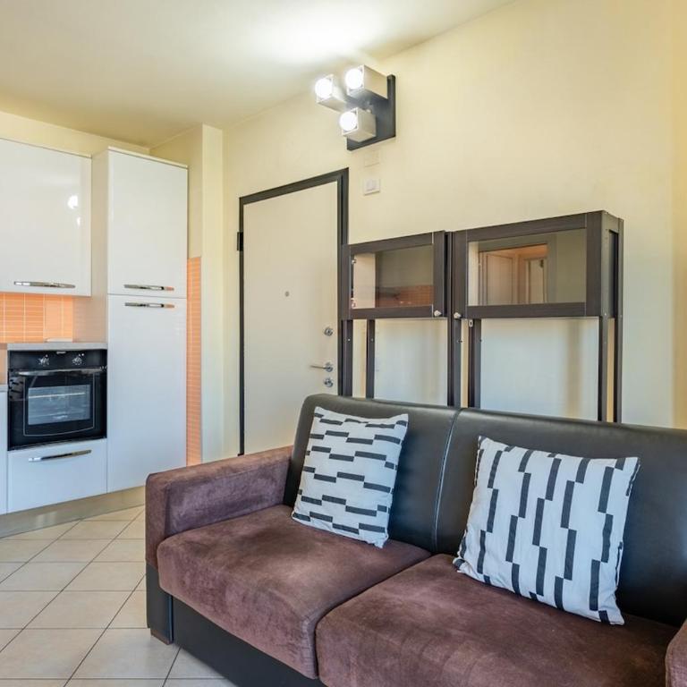 Luporini Apartment - Affitti Brevi Italia - One-Bedroom Apartment - 7
