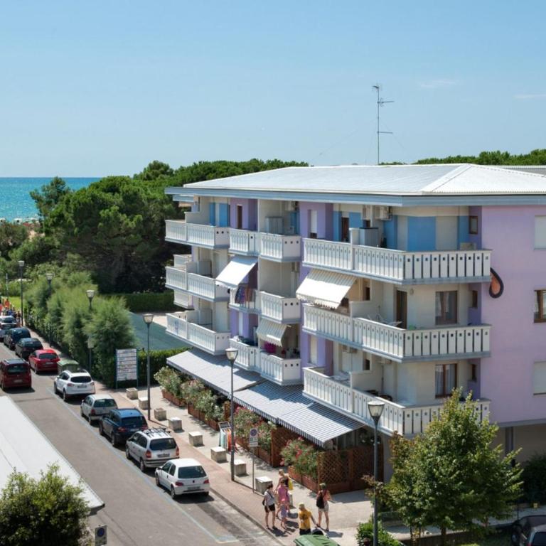 Stay in our beachside flat - Apartment - 12