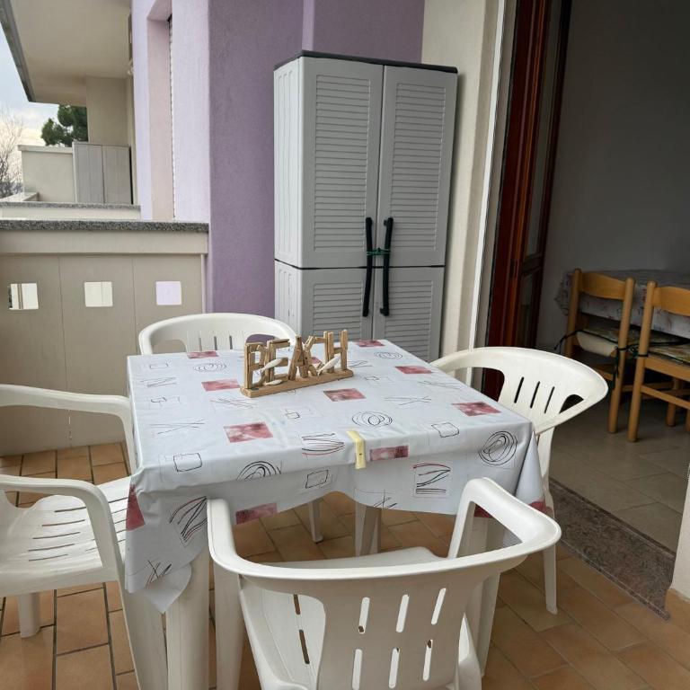 Stay in our beachside flat - Apartment - 16