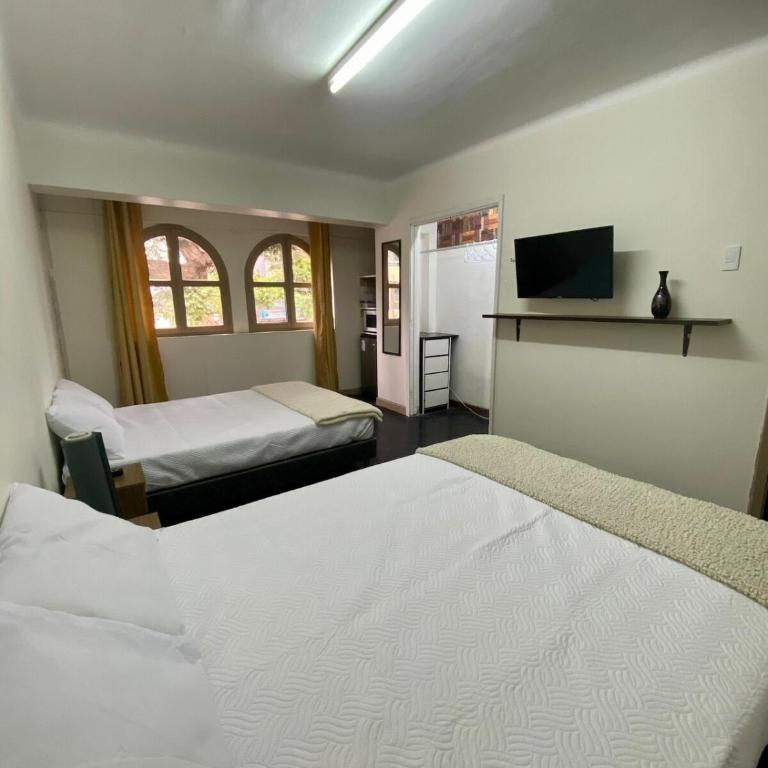 Amplia habitación dos camas dobles Miraflores - Apartamento de 1 dormitorio - 1