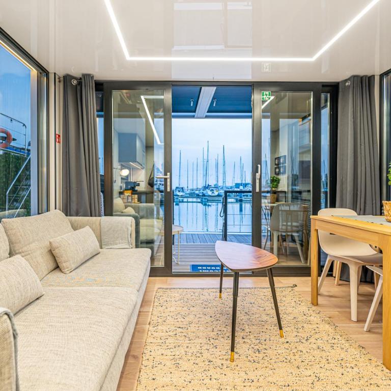 The Homeboat Company Sant'Elmo-Cagliari - Barca con 2 Cabine - 8
