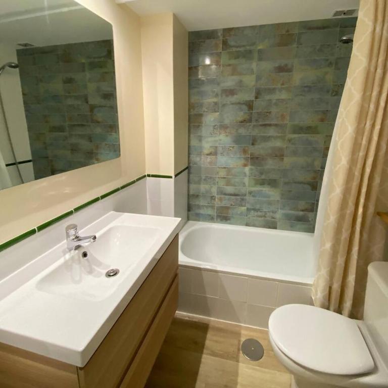 VillaSanMiguelAlto Granada - Three-Bedroom Villa - 21