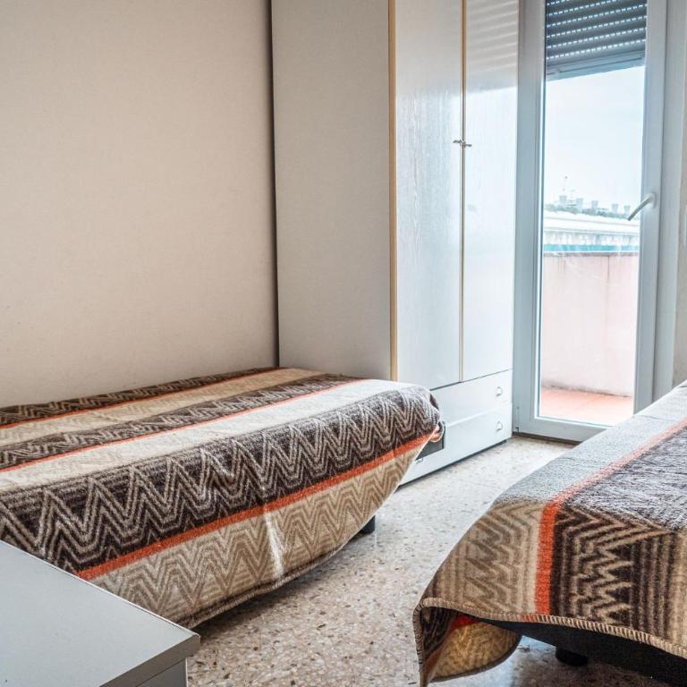 Side sea view flat for six near Bibione beach - Apartment - 16