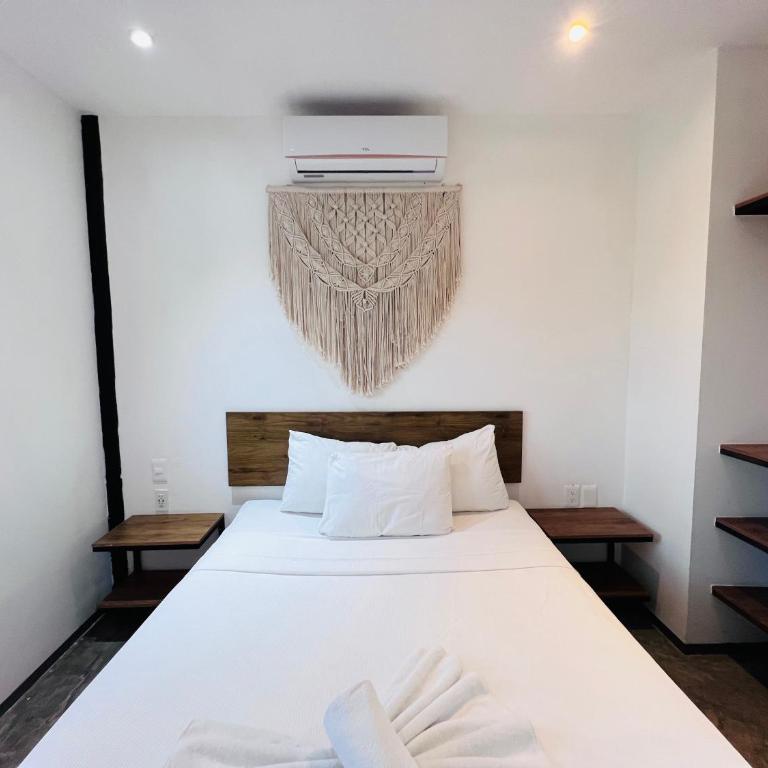 Live Coco Suites - Hotel Boutique & Rooftop - Double Room - 3