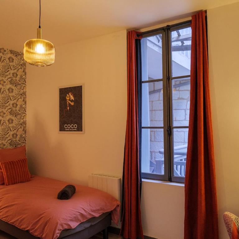 Le Cinq, Appartement de charme Place Saint Pierre Saumur - Appartement 2 Chambres - Vue sur Ville - 46