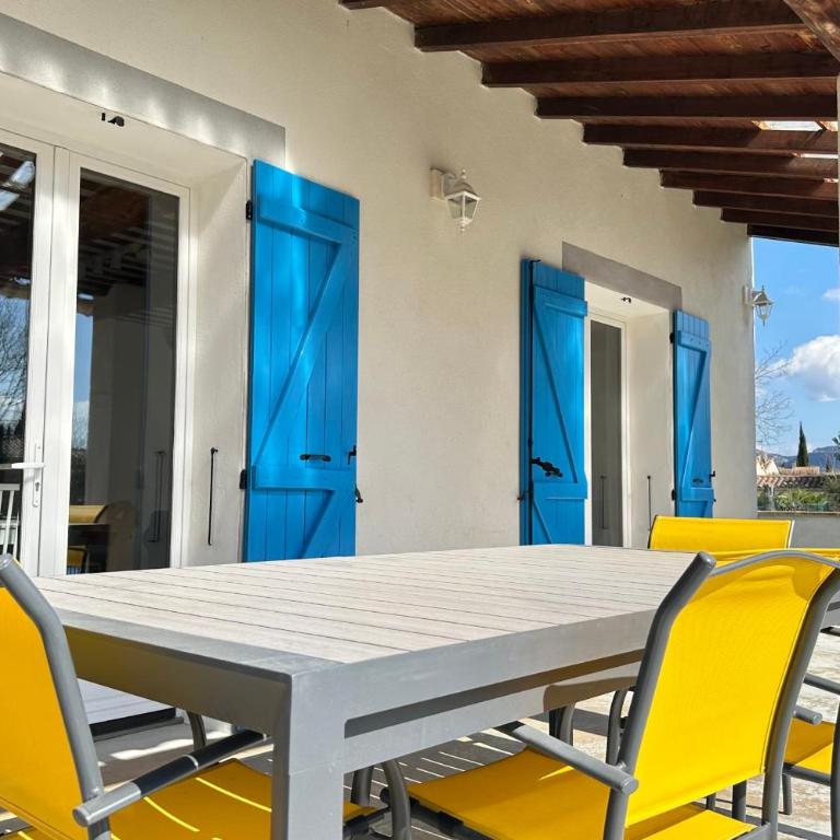 L'Isle de Cœur · Maison 6 pers, piscine & Clim - Maison 3 Chambres - 2