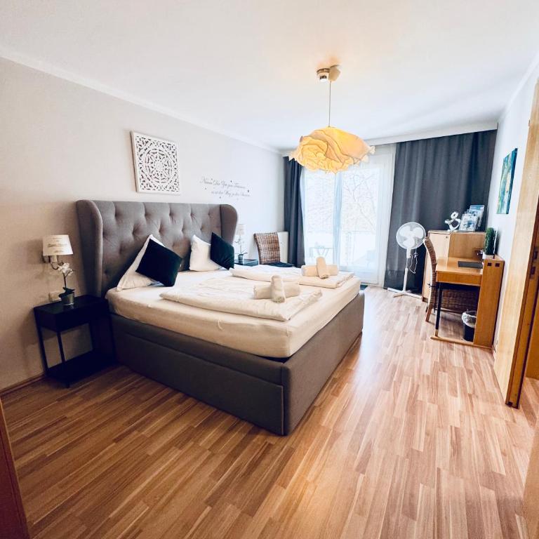 HappyStayApartments - Deluxe Apartment - 14