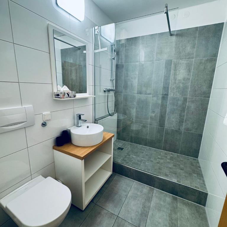 HappyStayApartments - Deluxe Apartment - 19