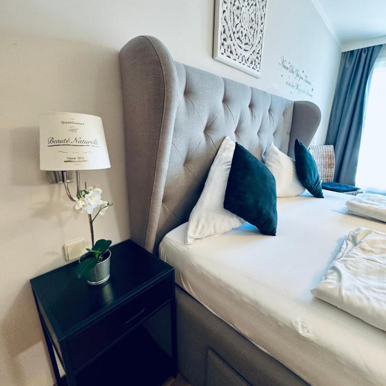 HappyStayApartments - Deluxe Apartment - 23