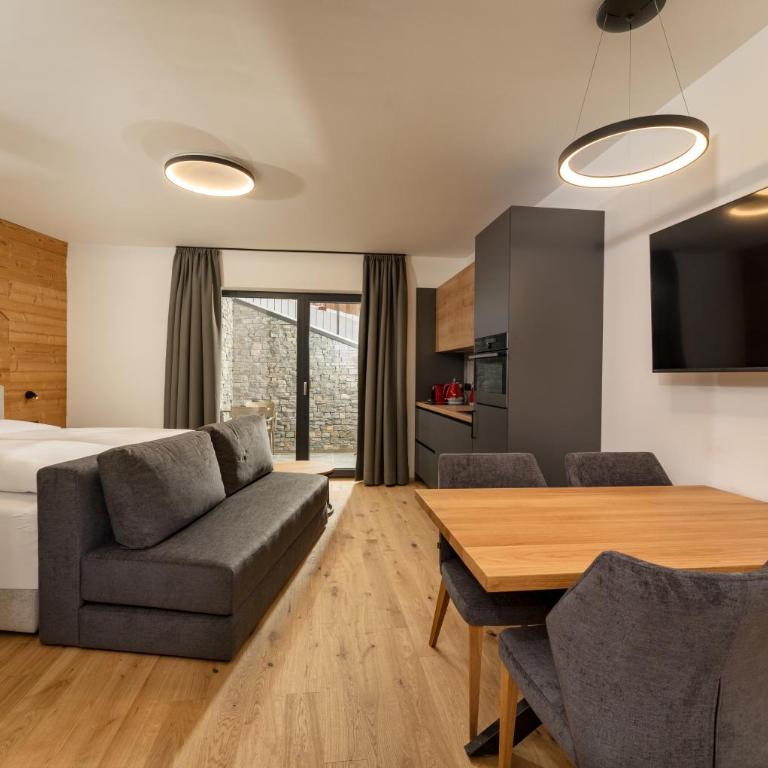 Pure Alpine Suites - Studio mit Kingsize-Bett - 4