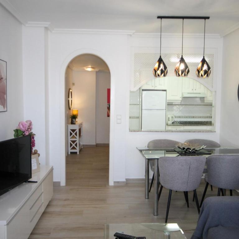 Luxury 2 bed, 2 bath apartment with sea view, central heating and new bathrooms. - Apartamento de 2 dormitorios - 5