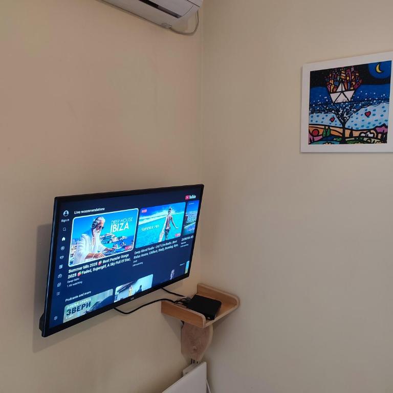 Orion Apatman - One-Bedroom Apartment - 25
