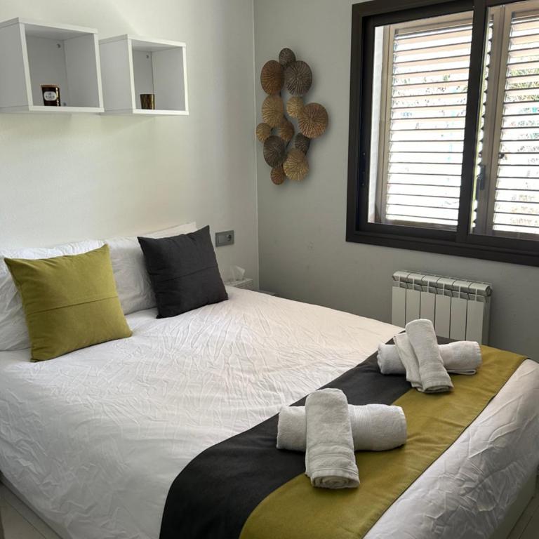 Appartement Duplex Rosas avec terrasse magnifique jacuzzi vue mer - Three-Bedroom Apartment - 52
