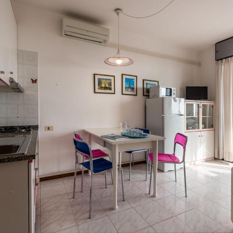 Family beachfront residence in Bibione with pool - Appartamento - 9