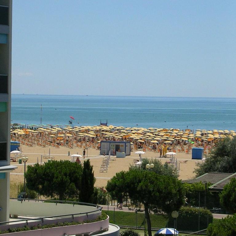 Family beachfront residence in Bibione with pool - Appartamento - 14