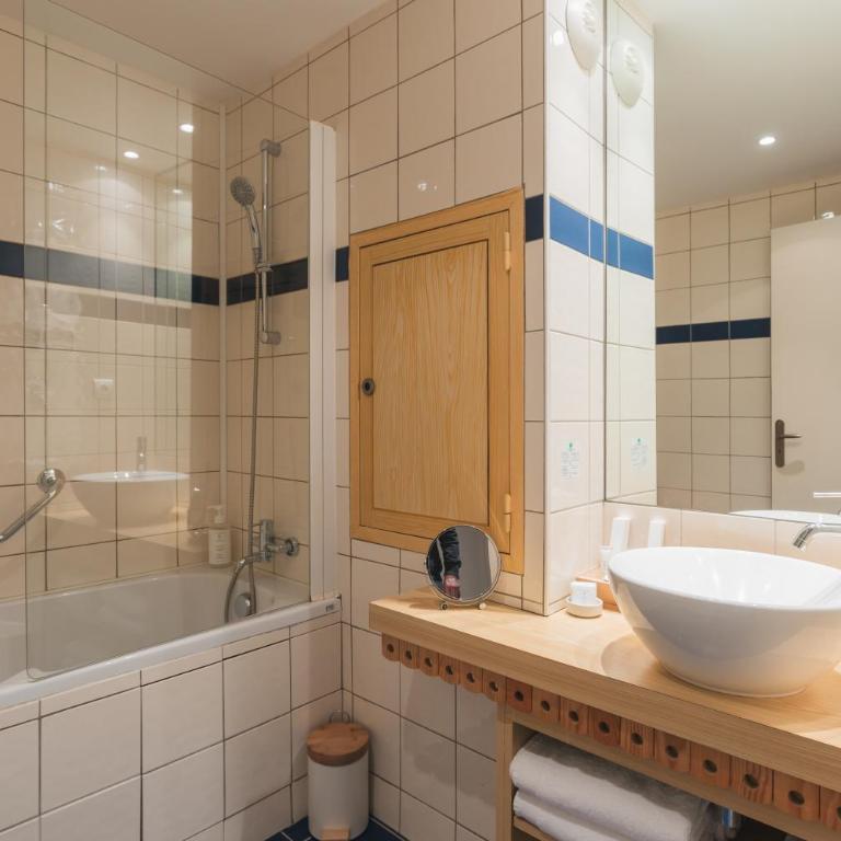 Hôtel Le Bois Joli - Chambre Triple Supérieure - 10