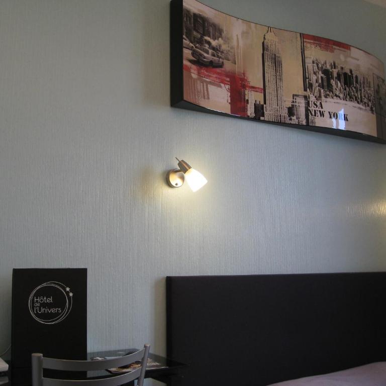 Hotel De l'Univers - Chambre Double - Vue sur Port - 3
