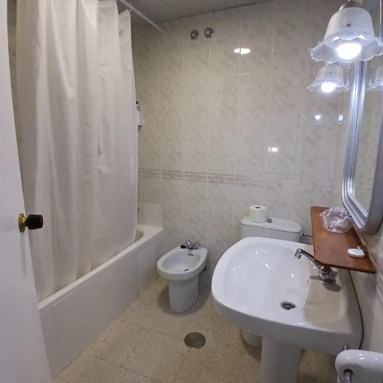 Hotel Congra - Habitación Individual - 4