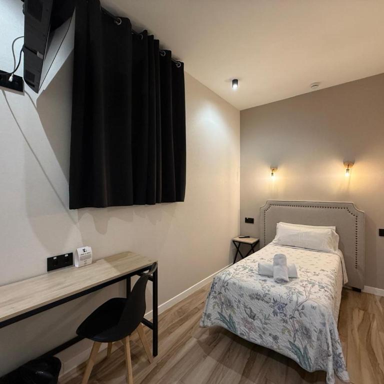 CC Opera Suites - Habitación Individual con baño privado - 7