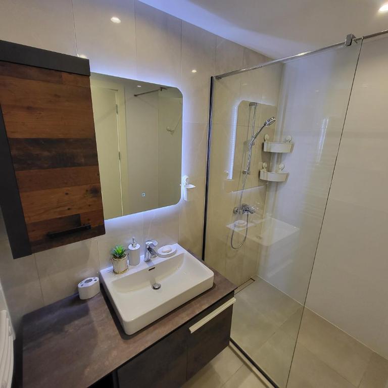 BW Aqua LUX, river view, parking free - One-Bedroom Apartment - 23