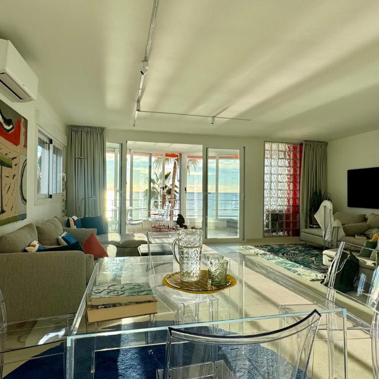 Beachfront, First line, 2-Bdr,2-Bath, Swiming Pool - Apartamento de 2 dormitorios con balcón y vistas al mar - 77
