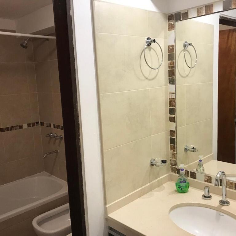 Departamento en el centro, zona tranquila - One-Bedroom Apartment - 18