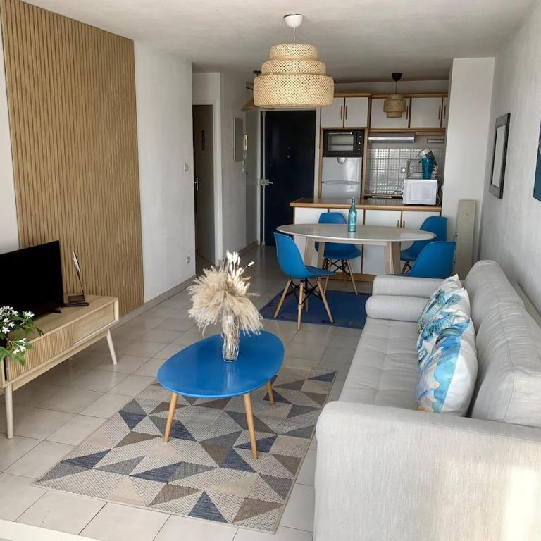 Beautiful P2 center, harbor and sea view - Apartamento de 1 dormitorio - 2