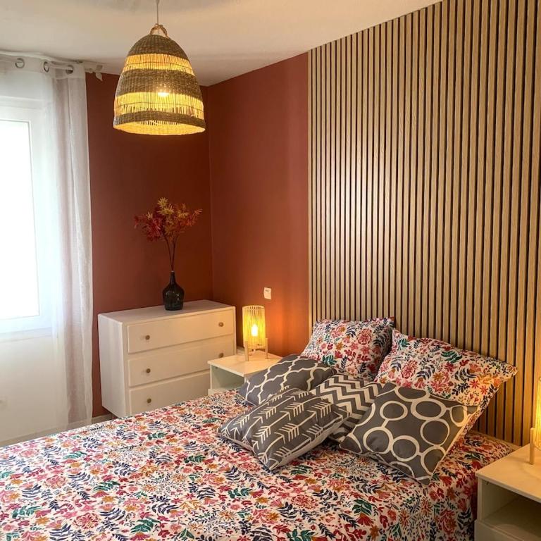 Beautiful P2 center, harbor and sea view - Apartamento de 1 dormitorio - 4