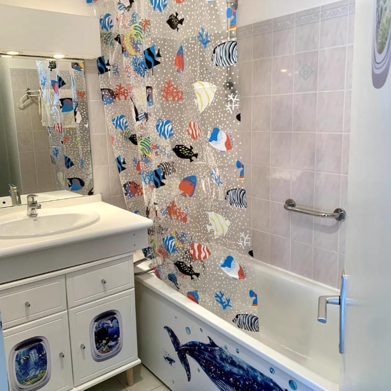 Beautiful P2 center, harbor and sea view - Apartamento de 1 dormitorio - 6