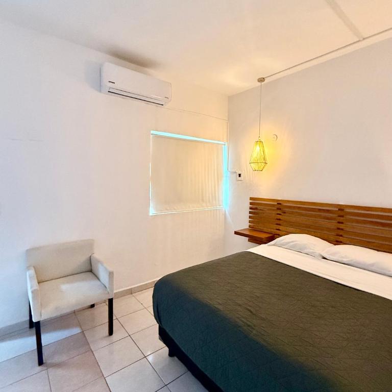 Casa Caimán - Two-Bedroom Family Apartment - 11