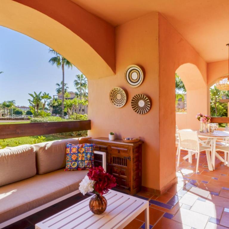 Hacienda del Sol - Beachside Apartment by Finest Rentals - Apartment with Pool View - 20