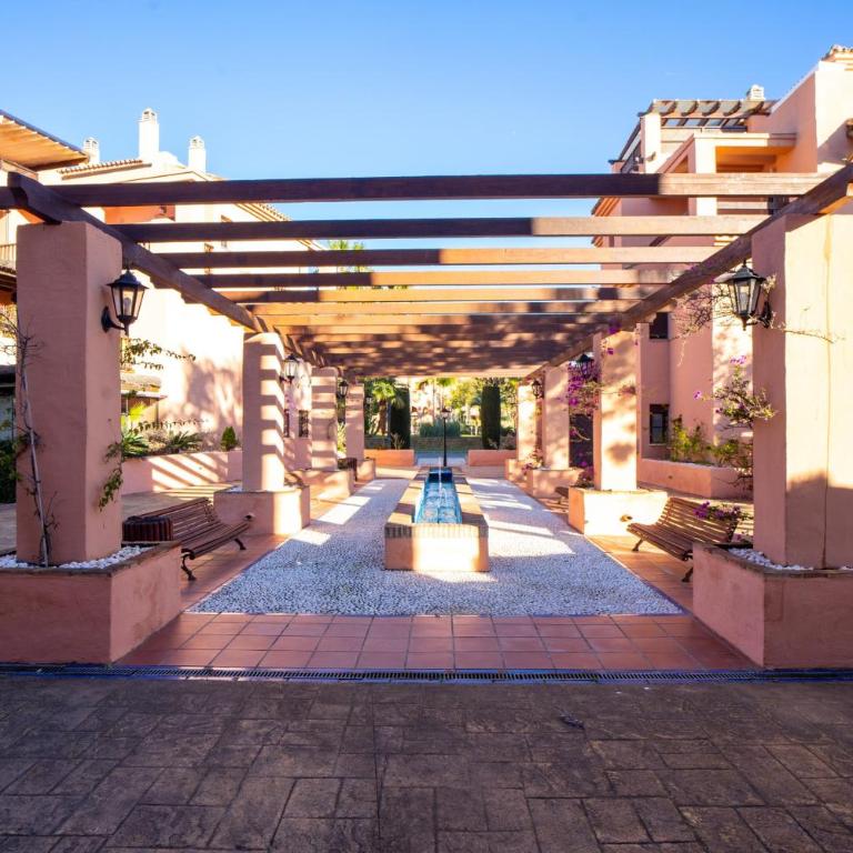 Hacienda del Sol - Beachside Apartment by Finest Rentals - Apartment with Pool View - 52