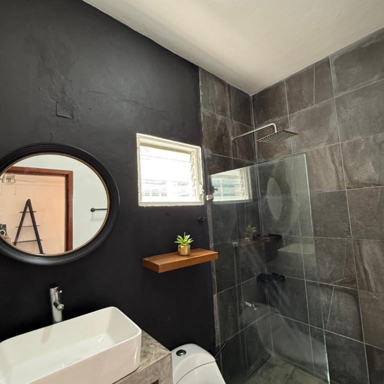 Casa Caimán - Two-Bedroom Family Apartment - 10