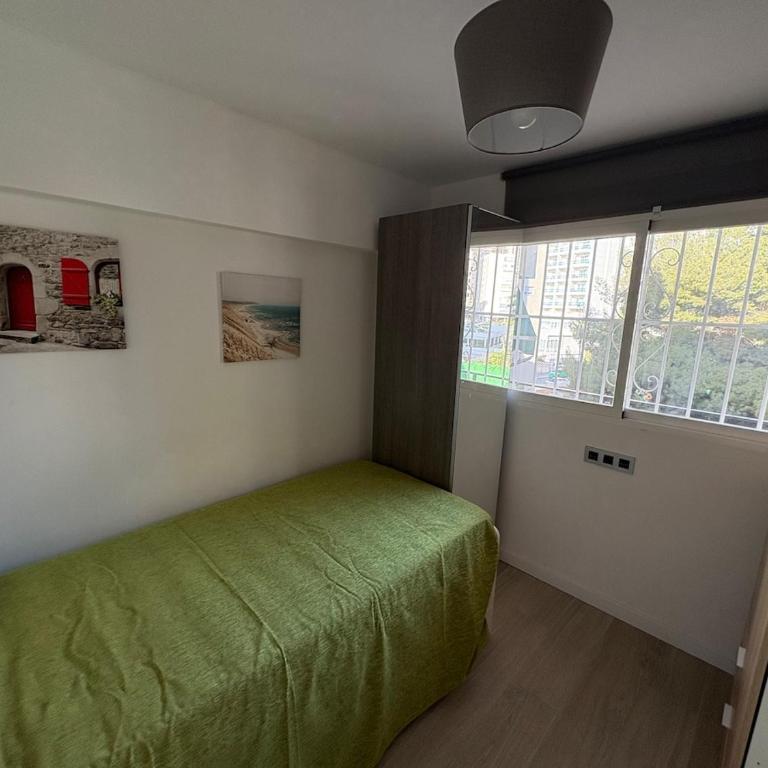 Nuevo Apartamento Dona I - Three-Bedroom Apartment - 13