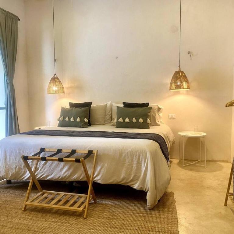 Casa Verde Maya Downtown by LAHOS - Three-Bedroom House - 35