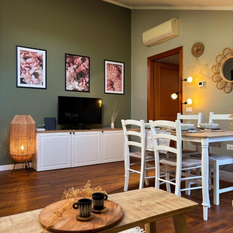 Maison Mezzanotte Mansarda Chic in Centro con Parcheggio Privato - Appartamento con 2 Camere da Letto - 32
