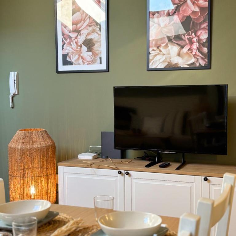 Maison Mezzanotte Mansarda Chic in Centro con Parcheggio Privato - Appartamento con 2 Camere da Letto - 18