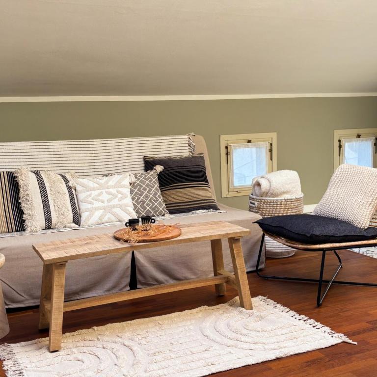 Maison Mezzanotte Mansarda Chic in Centro con Parcheggio Privato - Appartamento con 2 Camere da Letto - 28