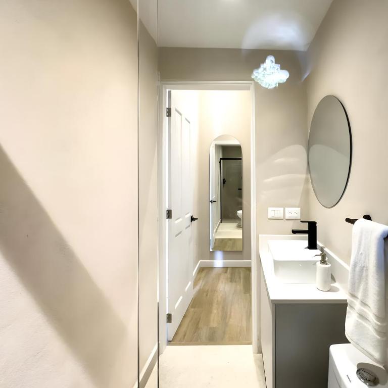 Lasai Casa Tonala - One-Bedroom Apartment with Balcony and City View - 2
