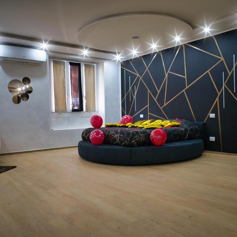 Torino d'Amare Suite - King Room with Spa Bath - 36