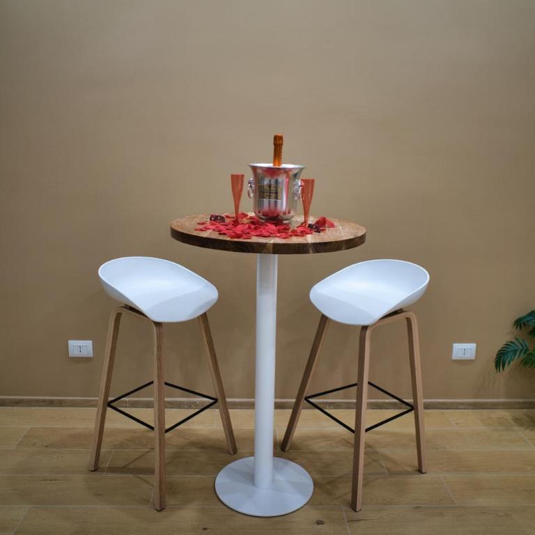 Torino d'Amare Suite - King Room with Spa Bath - 28
